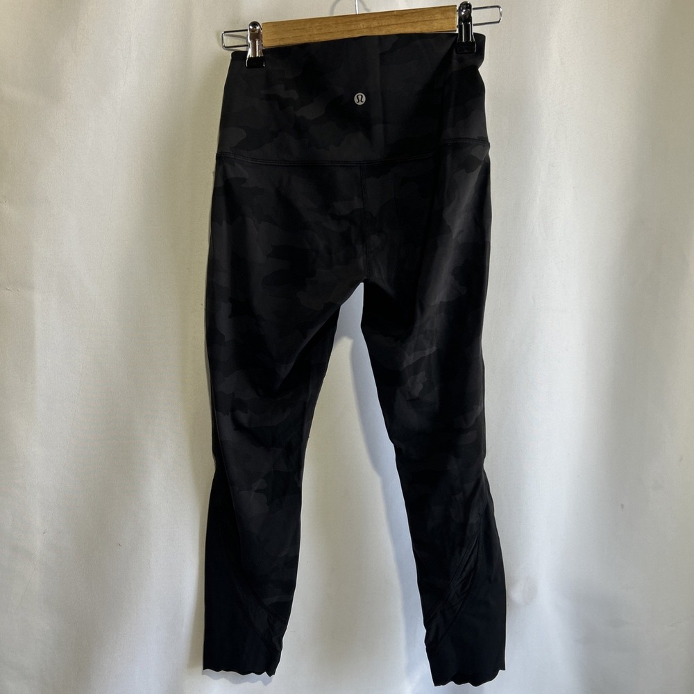 Lululemon Align High Rise Leggings Women's Sz  6 Black  Camo Stretch
